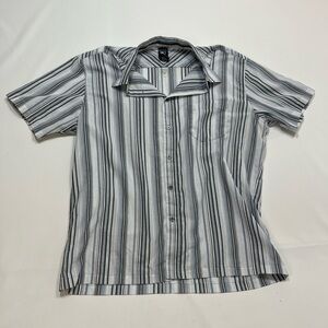 Kuhl Men’s XL Stripe‎ Short Sleeve Button Up Performance Hiking Shirt